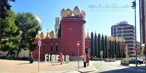 Figueres Dalí Theatre Museum Complete Tourist Guide