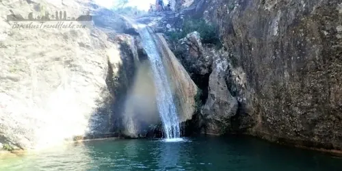 13Km circular route in Natural Pools & waterfalls of Siurana
