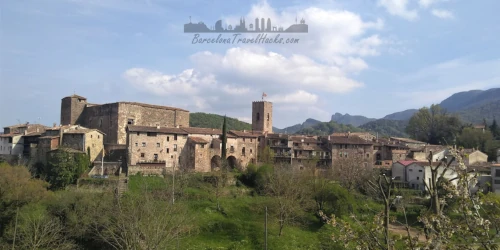 Garrotxa Volcanic Zone Santa Pau medieval village Hiking